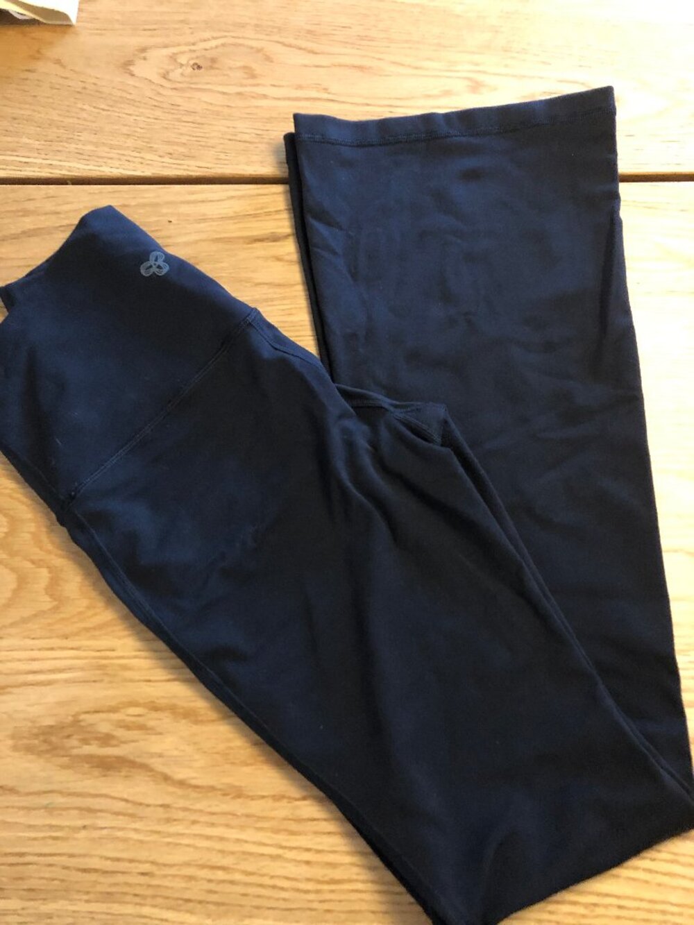 TNA TnAction Black Flared Stretch Pants | Size S